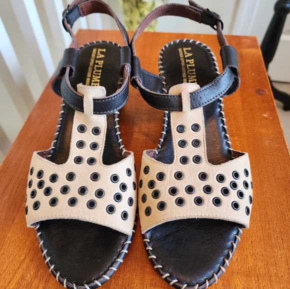 LaPlume Shoes - La Plume Black and Cream Leather Sandals, Size 40 EU, 9 USA